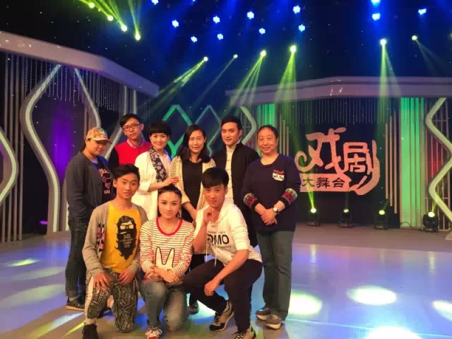 沪上传瓯韵，七彩描春华——小剧种的小演员走上大舞台2.jpg
