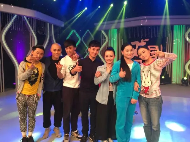 沪上传瓯韵，七彩描春华——小剧种的小演员走上大舞台3.jpg