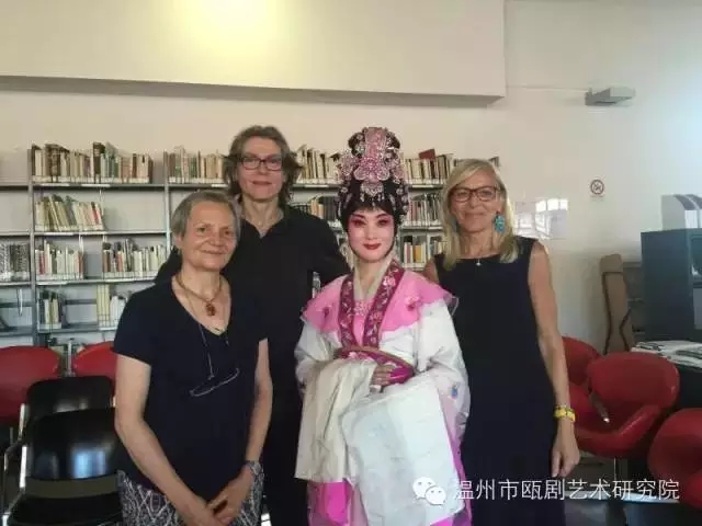 蔡晓秋、方汝将参加[中国之美—温州书画、戏曲艺术欧洲巡回展演]凯旋归来7.jpg